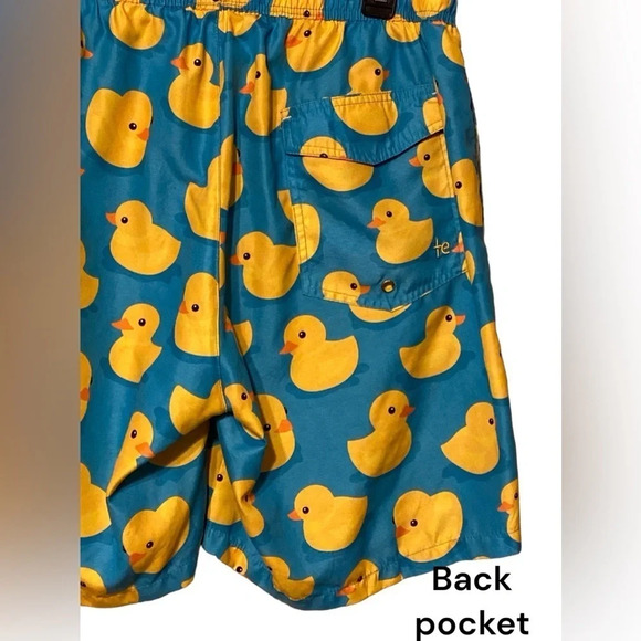 🌼 Rubber ducky shorts 🌼 - Picture 3 of 7